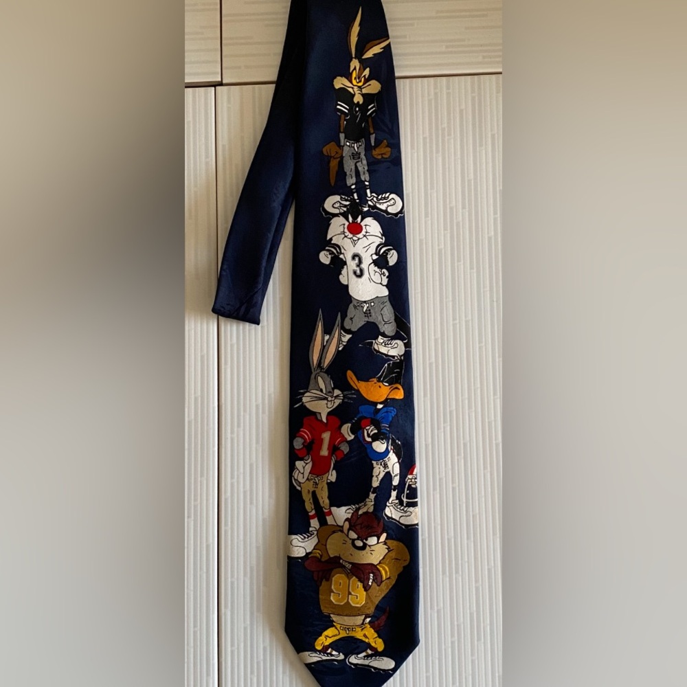 Vintage Tie Football Looney Tunes Mania Warner Bros. 90s 1996 VTG EUC Cartoons
